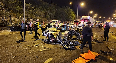 Otoyol'da zincirleme kaza: 2 ölü, 9 yaralı