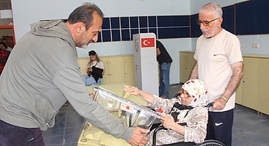 Türkiye, sandık başında