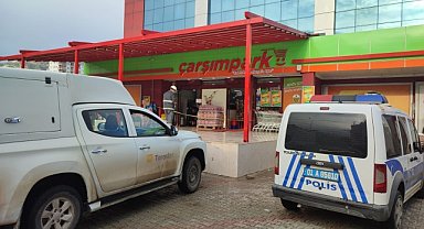 Bir kişi alışveriş merkezi damında ölü bulundu