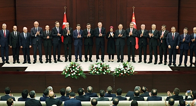 Cumhurbaşkanı Erdoğan kabinesini açıkladı