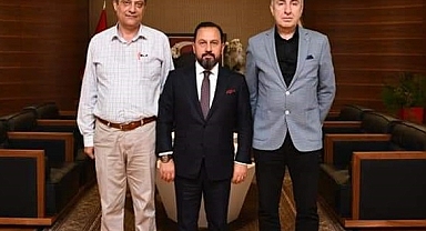 Milletimiz kendisine hizmet edeni takdir etti