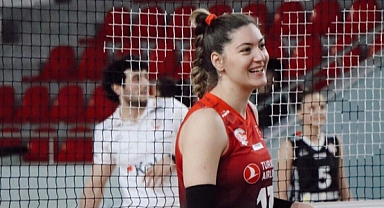 Nur Sevil Gökbudak yeniden Çukurova Belediye’de
