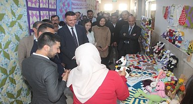 Yıl sonu sergisi açıldı