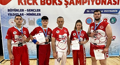 ADANALI KİCK BOKSÇULARDAN ŞAMPİYONAYA DAMGA