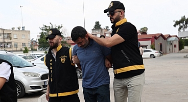 Baba ve oğlu gasp ettiler