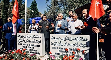 DEMOKRASİ YIKILMAZ MİLLET AYRILMAZ