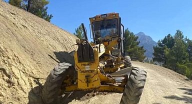 Pozantı Belediyesi’nden yol çalışmaları