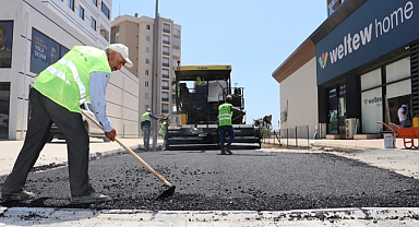 Toroslar’da finişerli asfalt çalışması