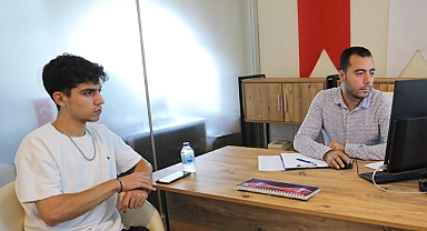 Yüreğir Belediyesi’nden öğrencilere YKS tercih danışmanlığı