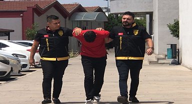 KAPTI AMA KAÇAMAYARAK POLİSE YAKALANDI!