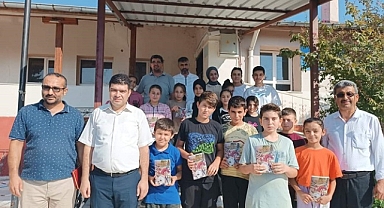 Kozan'da başarılı öğrenciler ödüllendirildi