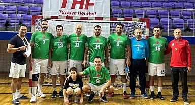 Veteran hentbolcular Türkiye 2. oldu
