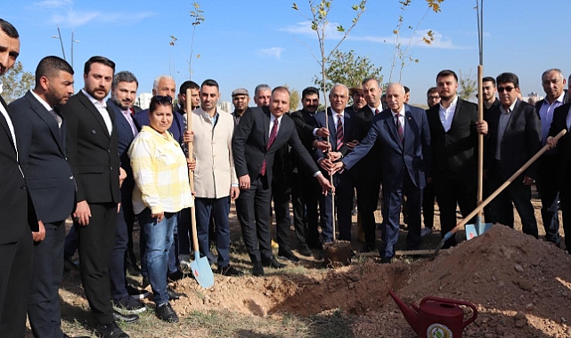 Adana’da Türkeş anısına 106 fidan