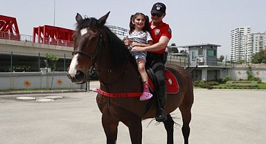 Adana'da polisler özel gereksinimli çocuklarla buluştu