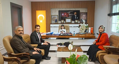 Avan, Başkanlık makamını Duru’ya bıraktı