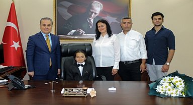Makam koltukları çocuklara devredildi