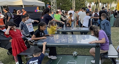 Karnaval çocukları unutmadı