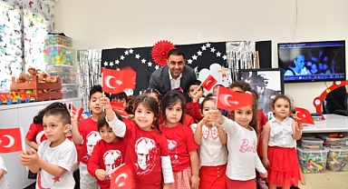 Kozay, miniklerin 23 Nisan coşkusuna ortak oldu