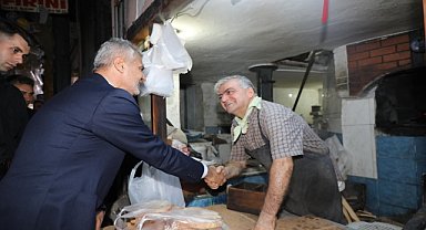 Öntürk, depremzede esnafla bir araya geldi