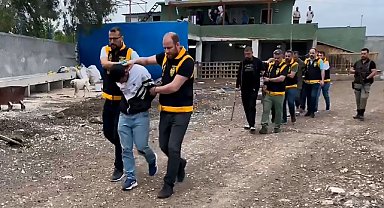 ÇİFTLİK SİLAH DEPOSU ÇIKTI!