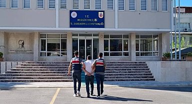 FİRARİ KAMU GÖREVLİSİ FETÖ'CÜ YAKALANDI