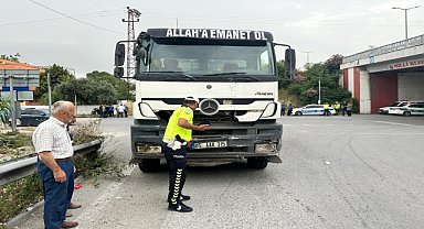 FRENİ PATLAYAN KAMYON DEHŞET SAÇTI