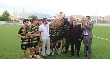 KOZAN İMARSPOR U18 TAKIMI U18 1. LİG’E YÜKSELDİ