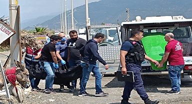 Kumsalda kadın cesedi bulundu