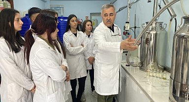 ÖĞRENCİLERE GELİR GETİREN OKUL