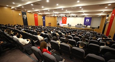 YAPAY ZEKANIN TEKNOLOJİLE ETKİSİ TOPLANTISI