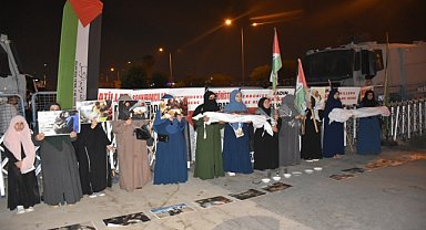 Adana'da Gazze'ye destek için oturma eylemi