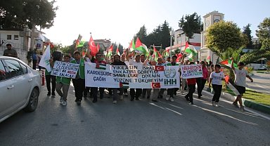 Filistin'e destek yürüyüşü yapıldı