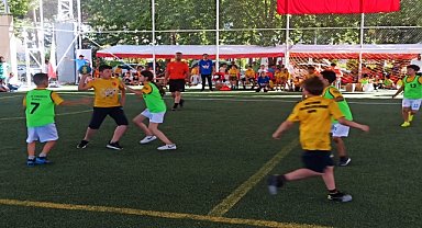 Mini hentbol şenliği düzenlendi