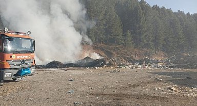 Adana'da çöp toplama alanında çıkan yangın söndürüldü
