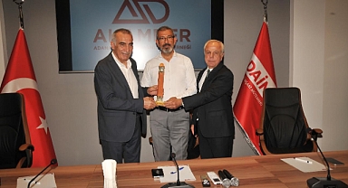 Bayram’dan AKAMDER’e ziyaret
