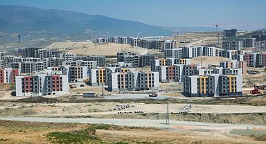 DEPREM KONUTLARI HIZLI ŞEKİLDE YAPILIYOR
