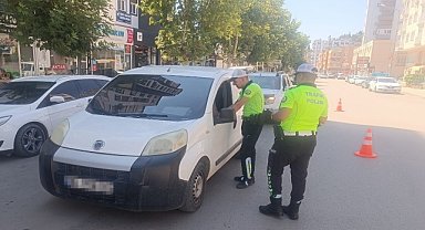 Kozan'da polis göz açtırmıyor