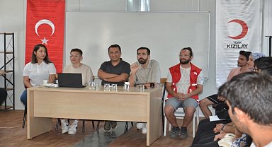 Türk Kızılaydan YKS öğrencilerine tercih danışmanlığı