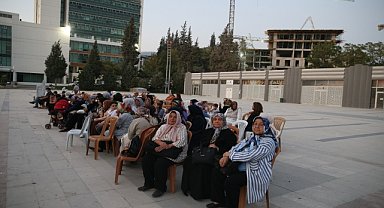 Depremde hayatını kaybedenler dualarla anıldı