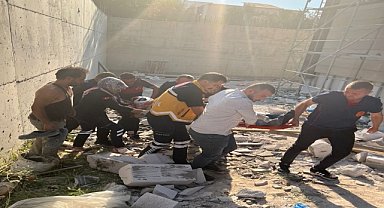 İnşaattan düşen işçi yaşamını yitirdi