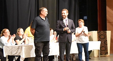 Aydar’dan öğrencilere kırtasiye desteği