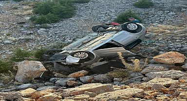 Otomobilin şarampole devrilmesi sonucu 3 kişi yaralandı