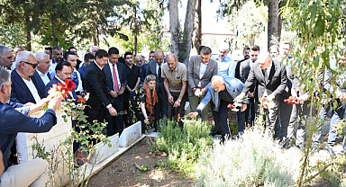 Recai Yıldırım mezarı başında anıldı