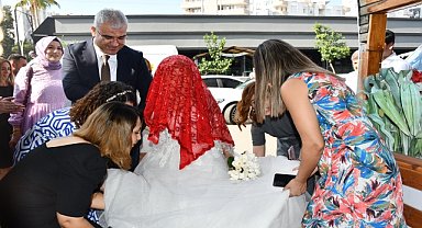 83 YAŞINDA GELİNLİK HAYALİNE KAVUŞTU