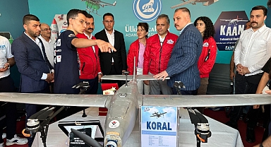 Adana Ülkü Ocakları’nın standına yoğun ilgi