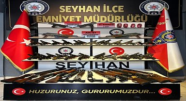 Adana'da 4 el bombası ile 80 silah ele geçirildi
