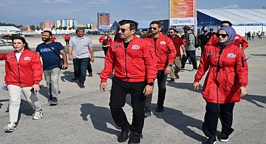 Bayraktar, Adana TEKNOFEST alanını ziyaret etti