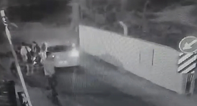 Beton bariyere çarpan sürücü öldü