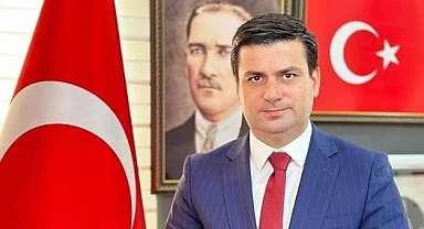 Ceyhan Yeşil’e, Kozan ise Kaya’ya emanet