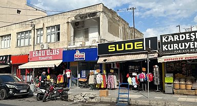 İş yerinin beton tavanı çöktü